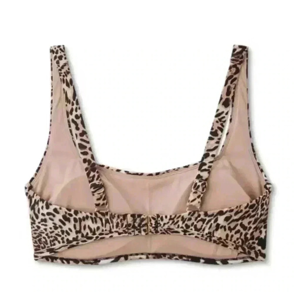 🆕Leopard Print Bikini Top - Picture 5 of 13